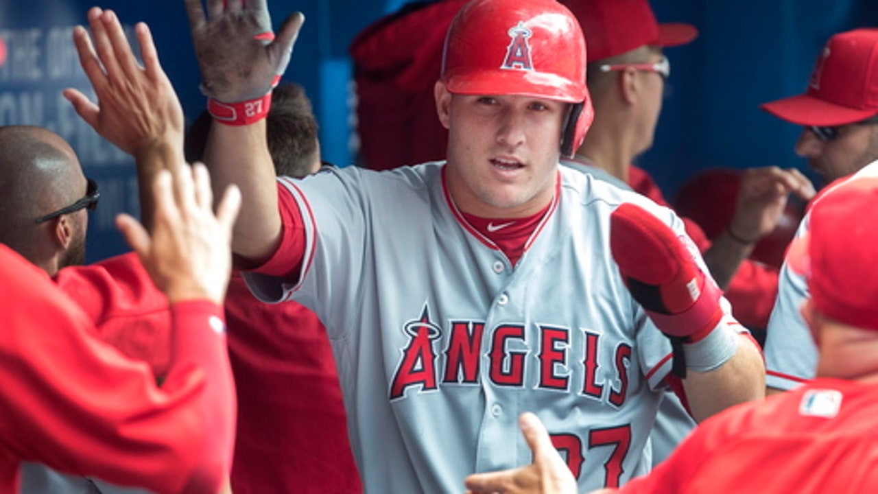 Angels score three runs in ninth inning, beat Jays 6-5 (Jul 29, 2017)